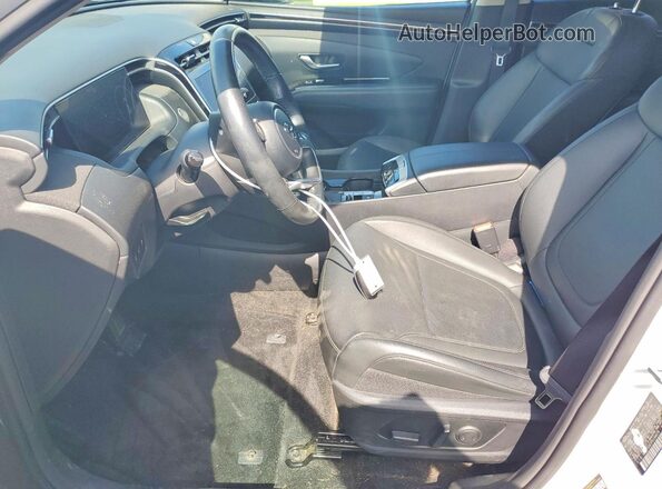 KM8JFCAE3PU194679 2023 HYUNDAI TUCSON White Widok wnętrza z przodu