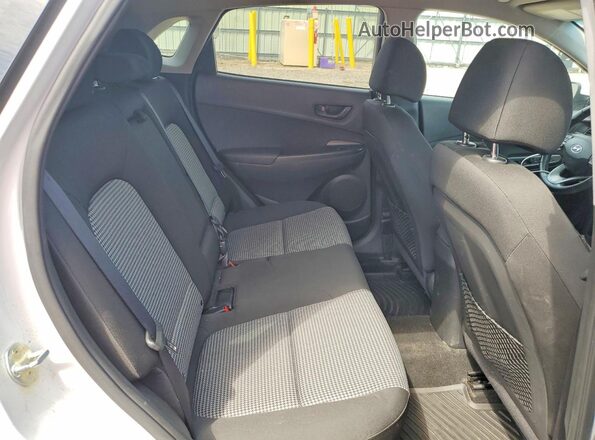 KM8K22AA1LU449718 2020 HYUNDAI KONA White Հետևի նստատեղերի տեսք