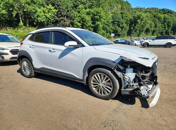 KM8K22AA4LU476363 2020 HYUNDAI KONA Белый Передняя правая четверть