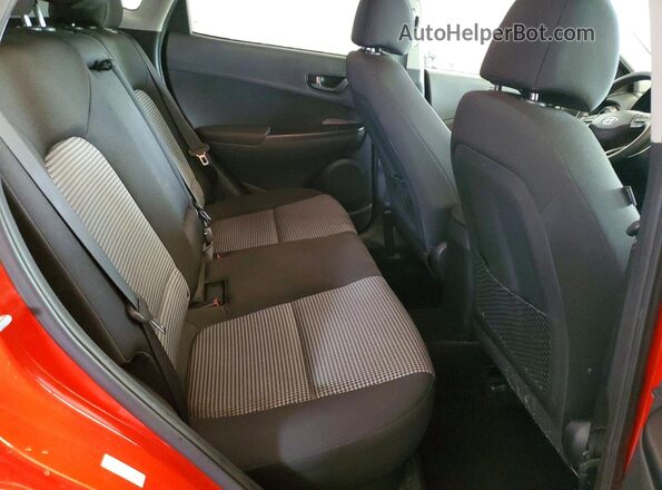 KM8K2CAA5LU524443 2020 HYUNDAI KONA Оранжевый Вид задней части салона