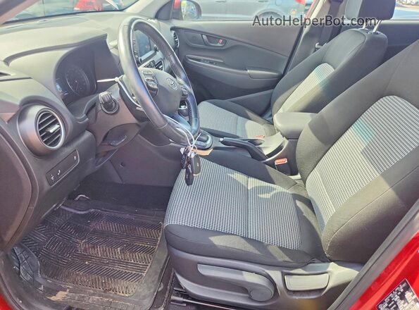 KM8K2CAA6LU534821 2020 HYUNDAI KONA Burgundy Widok wnętrza z przodu