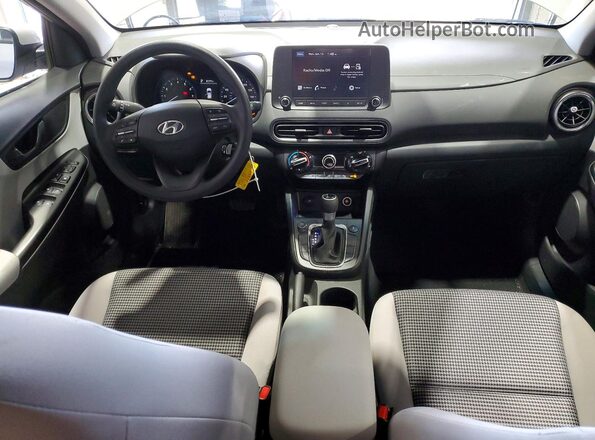 KM8K2CAB5PU013099 2023 HYUNDAI KONA Gray Առջևի վահանակի տեսք