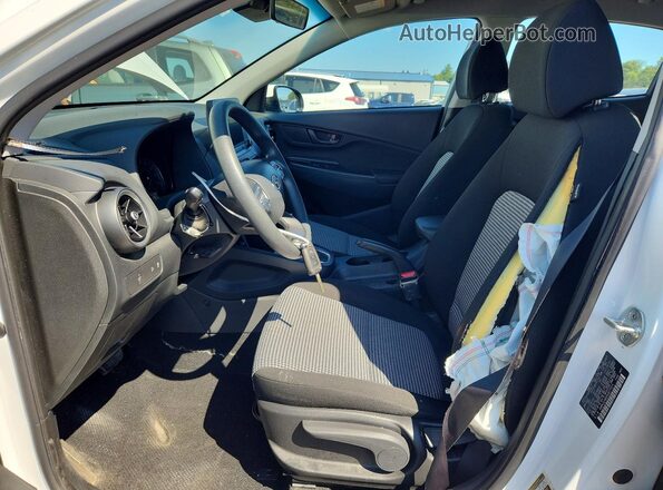 KM8K2CAB9NU877571 2022 HYUNDAI KONA White Widok wnętrza z przodu