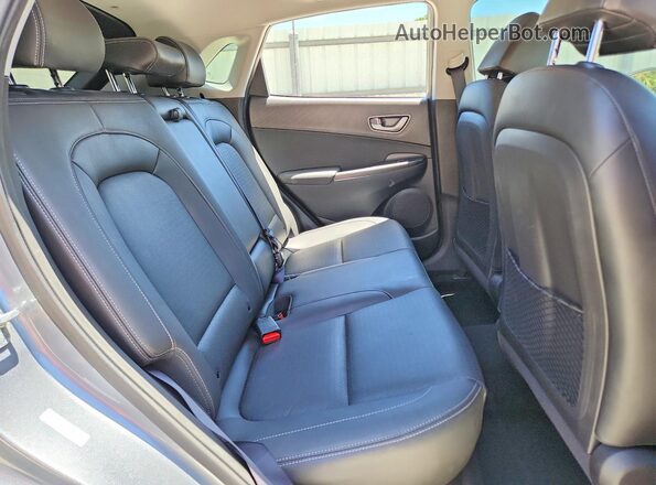 KM8K33A53LU538342 2020 HYUNDAI KONA Gray უკანა სალონის ხედი