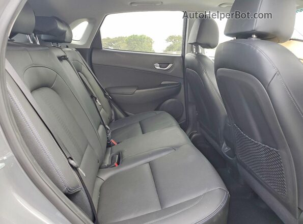 KM8K53AG7PU167770 2023 HYUNDAI KONA Gray Vista de los asientos traseros