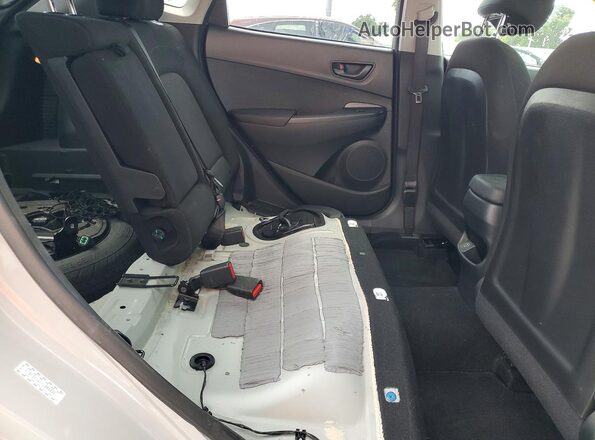 KM8K62AB7PU005455 2023 HYUNDAI KONA Gray Rear interior view
