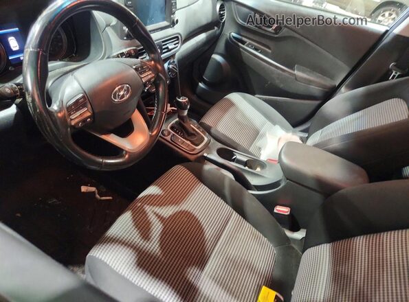 KM8K6CAA7LU509401 2020 HYUNDAI KONA Серый Вид панели приборов