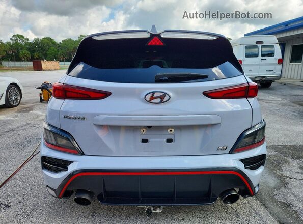 KM8KH3AC9PU009094 2023 HYUNDAI KONA Gray Rear view