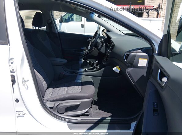 KMHC65LC0KU107510 2019 HYUNDAI IONIQ HYBRID White Vista interior delantera