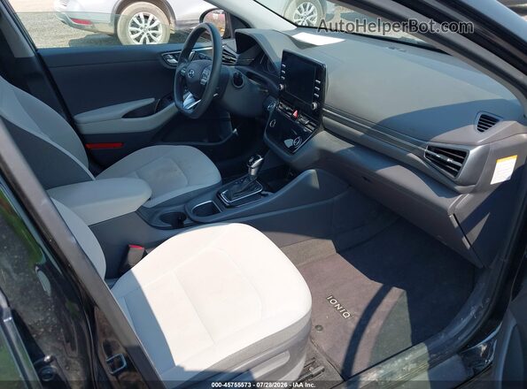 KMHC65LC0MU249214 2021 HYUNDAI IONIQ HYBRID Black Widok wnętrza z przodu