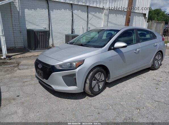 KMHC65LC1JU075892 2018 HYUNDAI IONIQ HYBRID Silver Front left