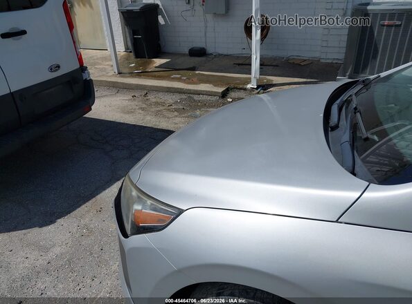 KMHC65LC1JU075892 2018 HYUNDAI IONIQ HYBRID Silver Front view