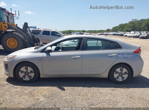 KMHC65LC1LU220710 2020 HYUNDAI IONIQ HYBRID Silver 