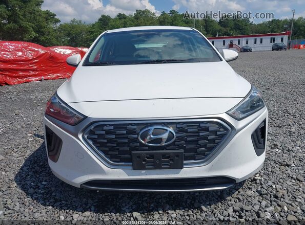 KMHC65LC1MU247049 2021 HYUNDAI IONIQ HYBRID White Вид спереду