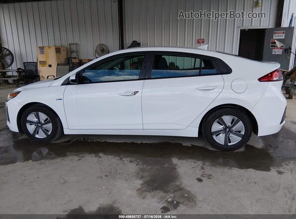 KMHC65LC2JU101142 2018 HYUNDAI IONIQ HYBRID White 