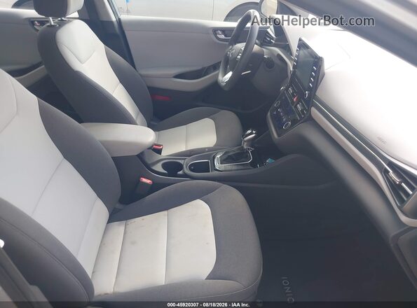 KMHC65LC2LU220439 2020 HYUNDAI IONIQ HYBRID Silver Widok wnętrza z przodu