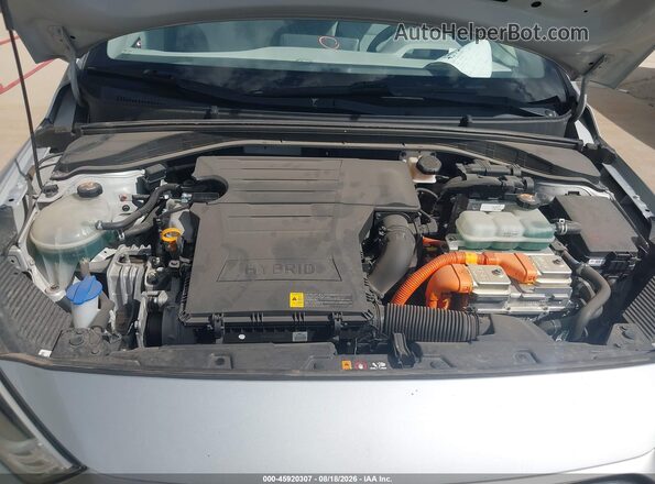 KMHC65LC2LU220439 2020 HYUNDAI IONIQ HYBRID Silver Widok z tyłu