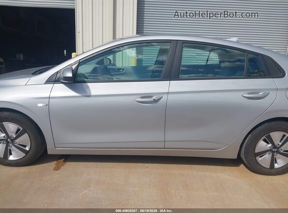 KMHC65LC2LU220439 2020 HYUNDAI IONIQ HYBRID Silver 