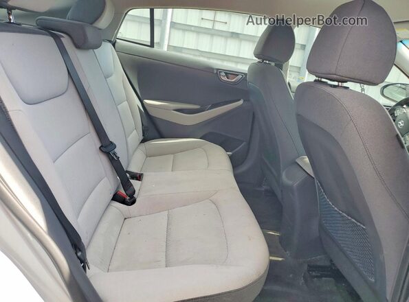 KMHC65LC2MU257623 2021 HYUNDAI IONIQ Silver Հետևի նստատեղերի տեսք