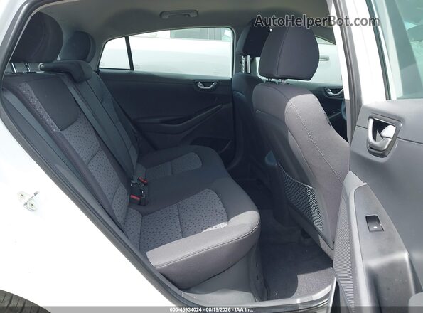 KMHC65LC3JU075506 2018 HYUNDAI IONIQ HYBRID White Widok naklejki z numerem VIN