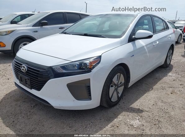 KMHC65LC3JU075506 2018 HYUNDAI IONIQ HYBRID White Przód lewy