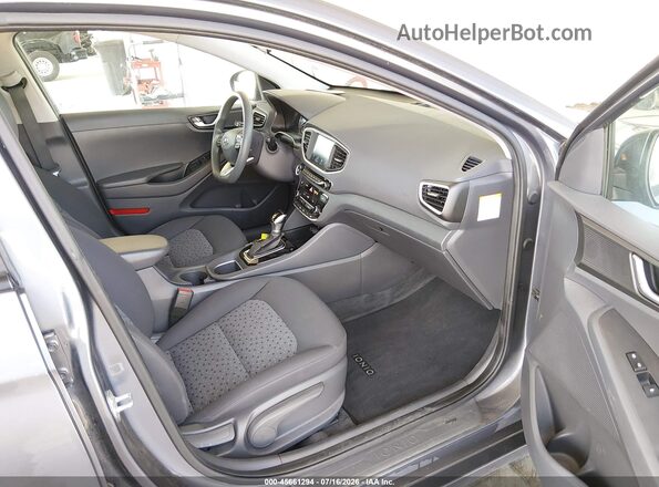 KMHC65LC4JU075305 2018 HYUNDAI IONIQ HYBRID Gray Widok wnętrza z przodu