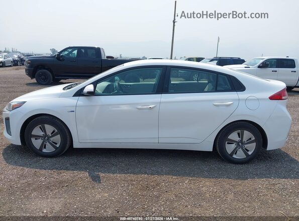 KMHC65LC5LU219785 2020 HYUNDAI IONIQ HYBRID White Widok wnętrza 360 stopni