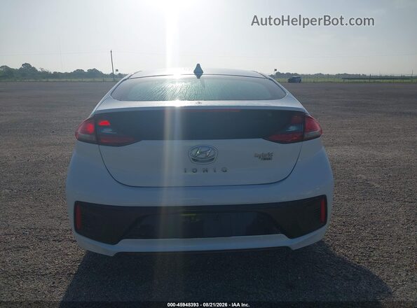 KMHC65LC6JU075595 2018 HYUNDAI IONIQ HYBRID White 