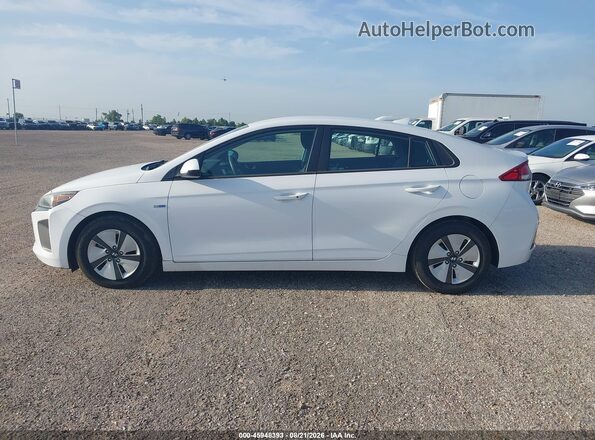 KMHC65LC6JU075595 2018 HYUNDAI IONIQ HYBRID White 
