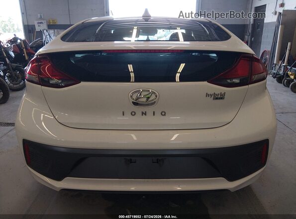 KMHC65LC8LU219828 2020 HYUNDAI IONIQ HYBRID White 