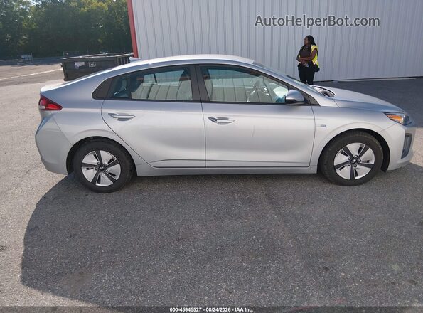 KMHC65LC8LU233101 2020 HYUNDAI IONIQ HYBRID Silver სალონის 360-გრადუსიანი ხედი