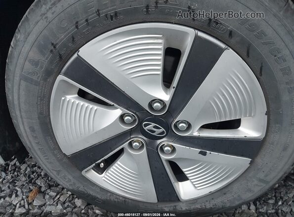 KMHC65LC9JU076238 2018 HYUNDAI IONIQ HYBRID Silver სალონის 360-გრადუსიანი ხედი