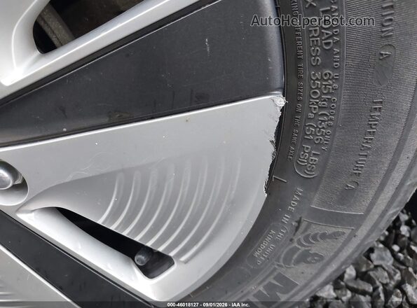 KMHC65LC9JU076238 2018 HYUNDAI IONIQ HYBRID Silver ხელსაწყოთა პანელის ხედი