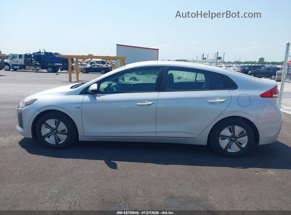 KMHC65LCXKU158822 2019 HYUNDAI IONIQ HYBRID Silver Widok wnętrza 360 stopni