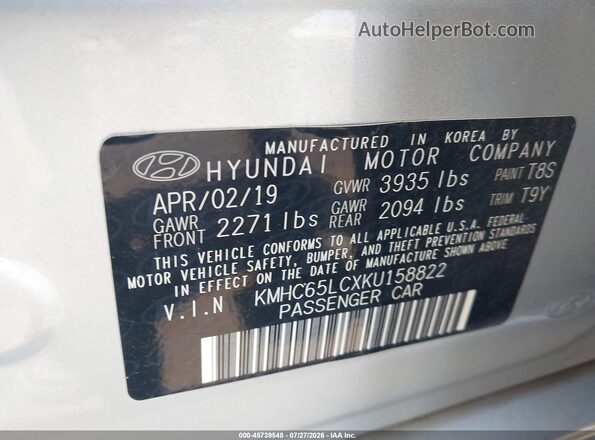 KMHC65LCXKU158822 2019 HYUNDAI IONIQ HYBRID Silver Widok komory silnika