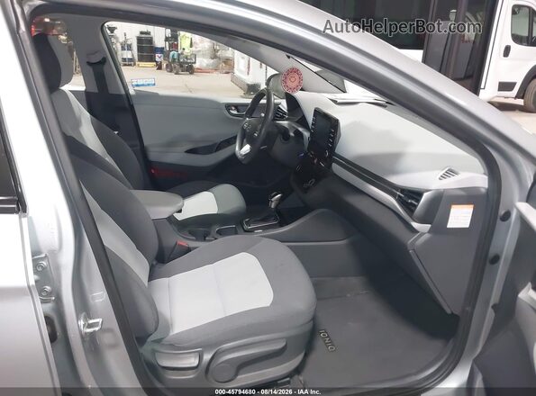 KMHC65LCXLU220074 2020 HYUNDAI IONIQ HYBRID Silver Widok wnętrza z przodu