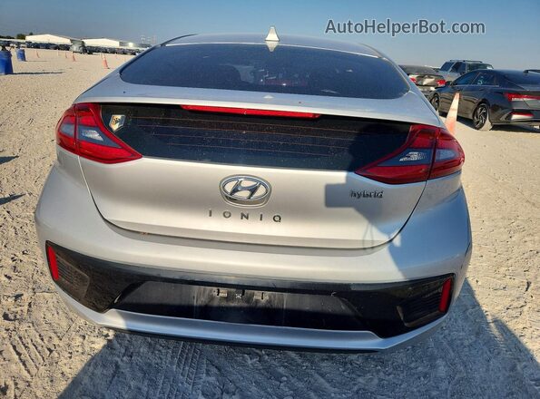 KMHC75LC1JU103333 2018 HYUNDAI IONIQ Серебряный Вид сзади