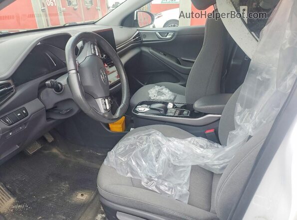KMHC75LJ6LU072971 2020 HYUNDAI IONIQ White Սալոնի դիմացի տեսք