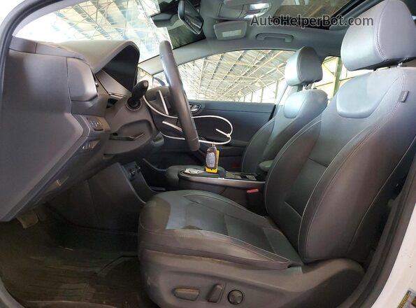 KMHC85LJ1MU081897 2021 HYUNDAI IONIQ Белый Вид салона спереди