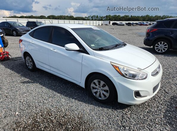KMHCT4AE0HU240512 2017 HYUNDAI ACCENT Белый Передняя правая четверть