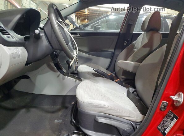 KMHCT4AE0HU266012 2017 HYUNDAI ACCENT Красный Вид салона спереди