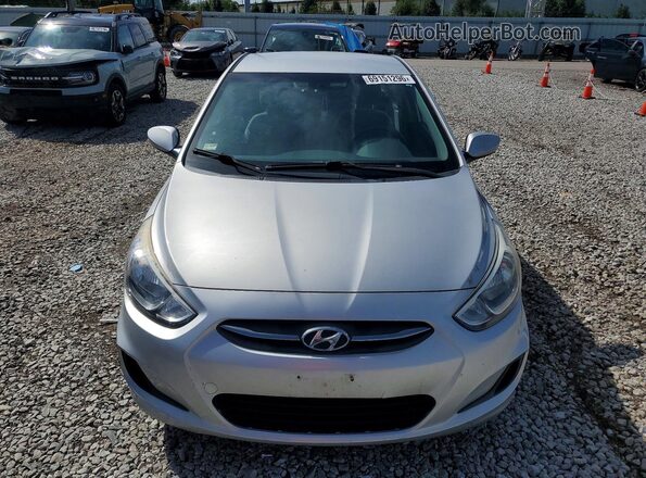 KMHCT4AE1GU075942 2016 HYUNDAI ACCENT Silver Front view