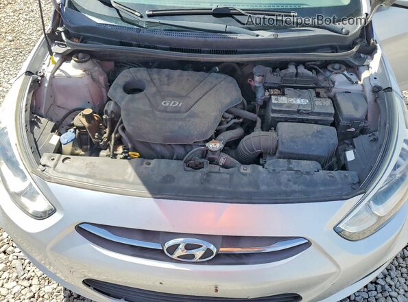 KMHCT4AE1GU075942 2016 HYUNDAI ACCENT Silver Rear interior view