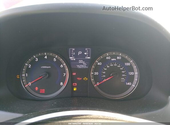 KMHCT4AE1GU120703 2016 HYUNDAI ACCENT Red Widok tylnych siedzeń