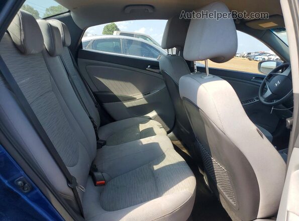 KMHCT4AE1HU237389 2017 HYUNDAI ACCENT Blue Widok tylnych siedzeń