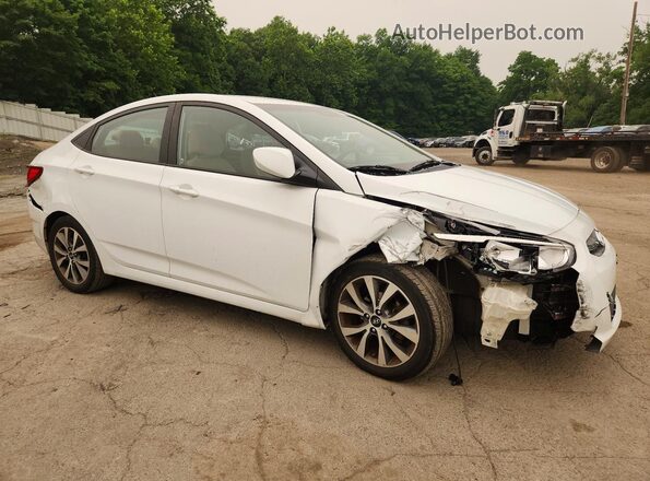 KMHCT4AE1HU345799 2017 HYUNDAI ACCENT Белый Передняя правая четверть