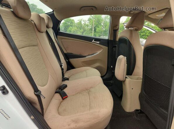 KMHCT4AE1HU345799 2017 HYUNDAI ACCENT Белый Вид задних сидений