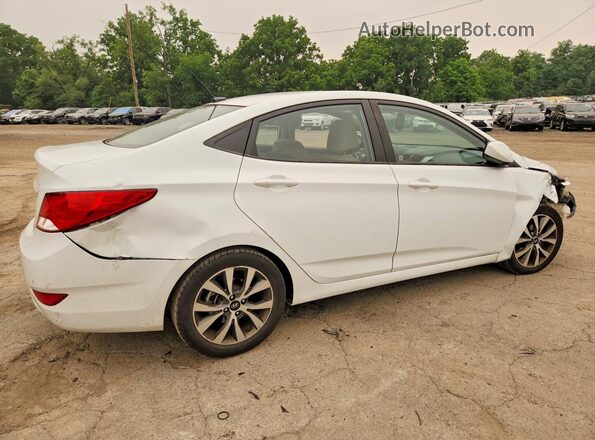 KMHCT4AE1HU345799 2017 HYUNDAI ACCENT Белый Задняя правая четверть
