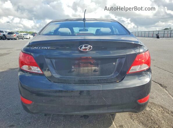 KMHCT4AE2HU170561 2017 HYUNDAI ACCENT Black Widok z tyłu