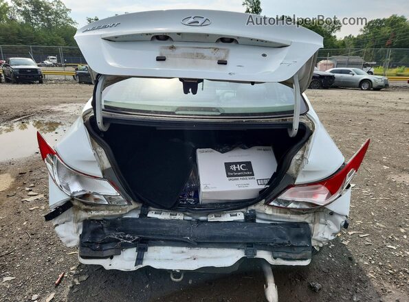 KMHCT4AE3GU084223 2016 HYUNDAI ACCENT White უკანა ხედი